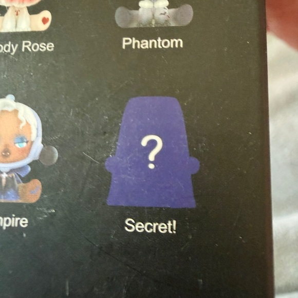 SECRET!!!!!! Ancient Castle “ Bloody Knight” Gorgeous! Discontinued series. - Picture 5 of 6